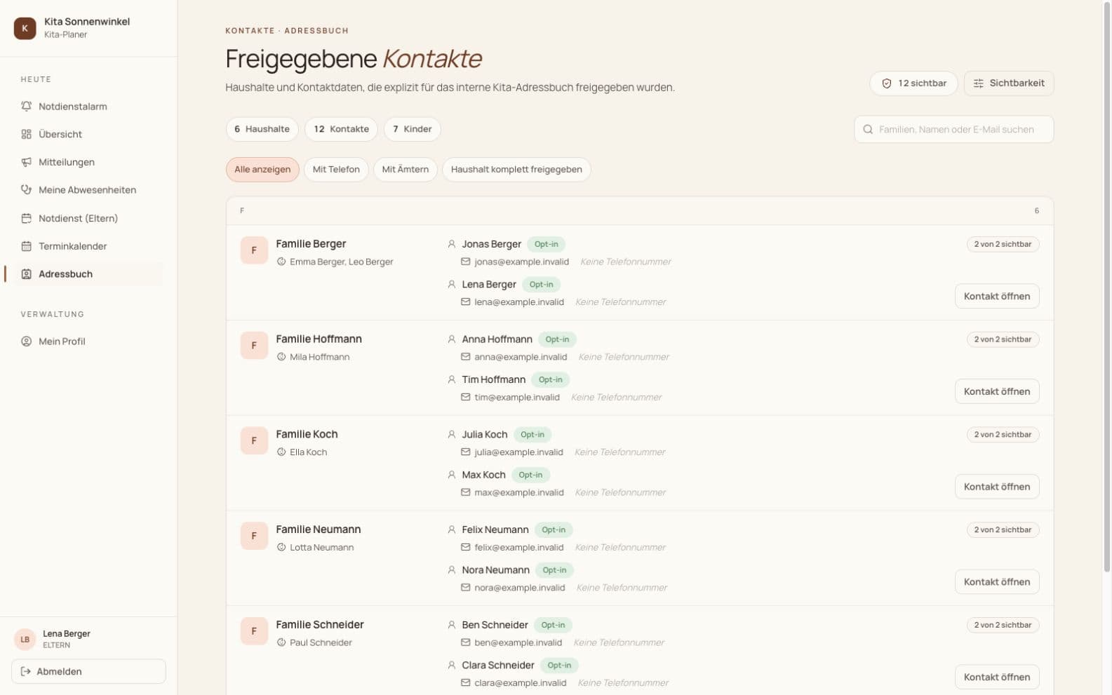 Internes Adressbuch mit Familien, Kindern und per Opt-in freigegebenen E-Mail-Adressen